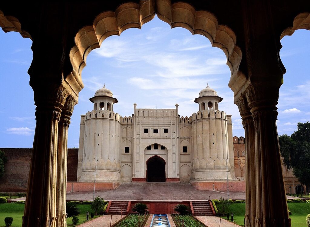15 Most Amazing Forts in Pakistan

